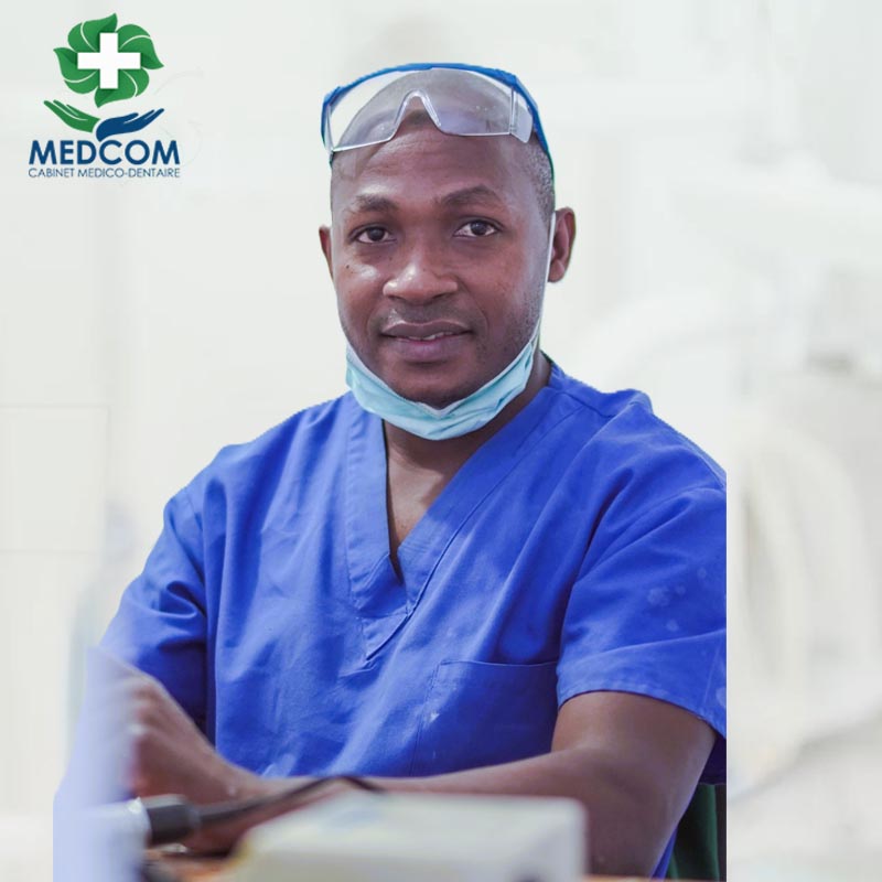 https://medcom.km/wp-content/uploads/2025/10/Medcom_Docteur.jpg